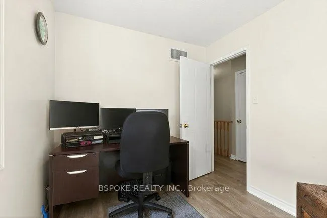 Photo 24 of Unit 9, 2531 Northampton Boulevard, Burlington, Headon — HOMEH