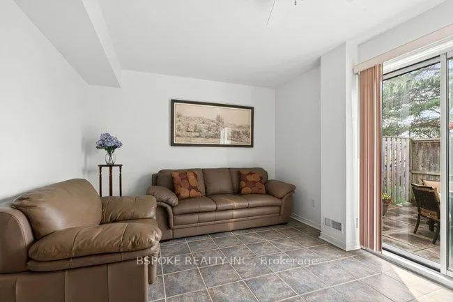 Photo 30 of Unit 9, 2531 Northampton Boulevard, Burlington, Headon — HOMEH