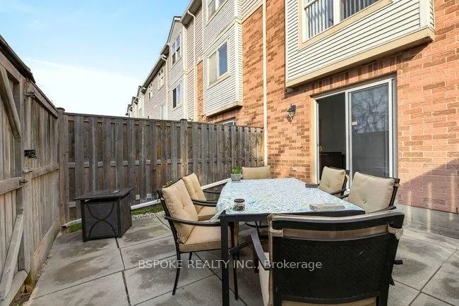 Photo 34 of Unit 9, 2531 Northampton Boulevard, Burlington, Headon — HOMEH
