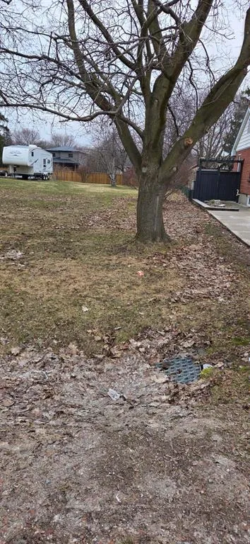 Photo 2 of 1042 Dearness Drive, London, South Y — HOMEH