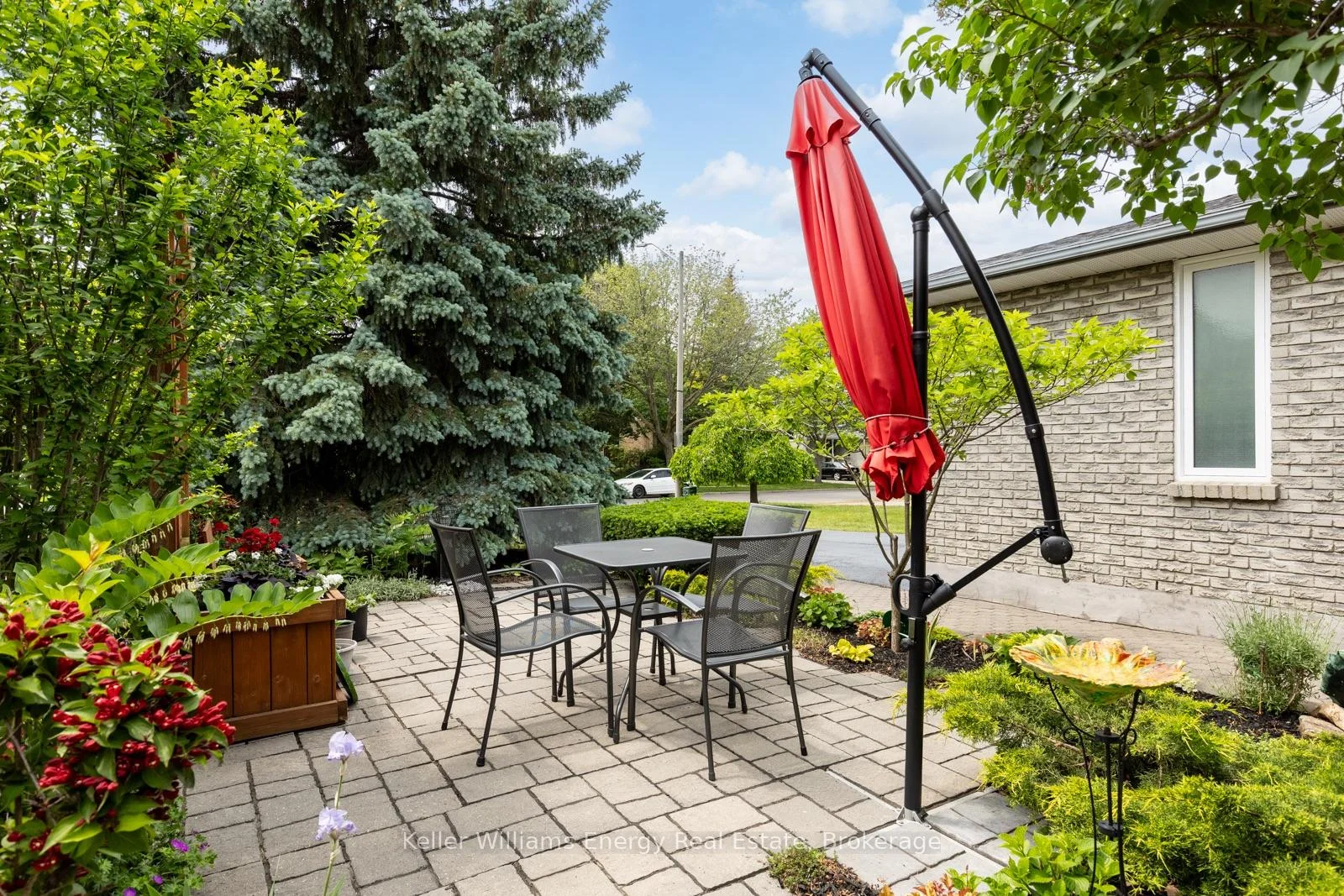 Photo 5 of 707 Whistler Drive, Oshawa, Northglen — HOMEH