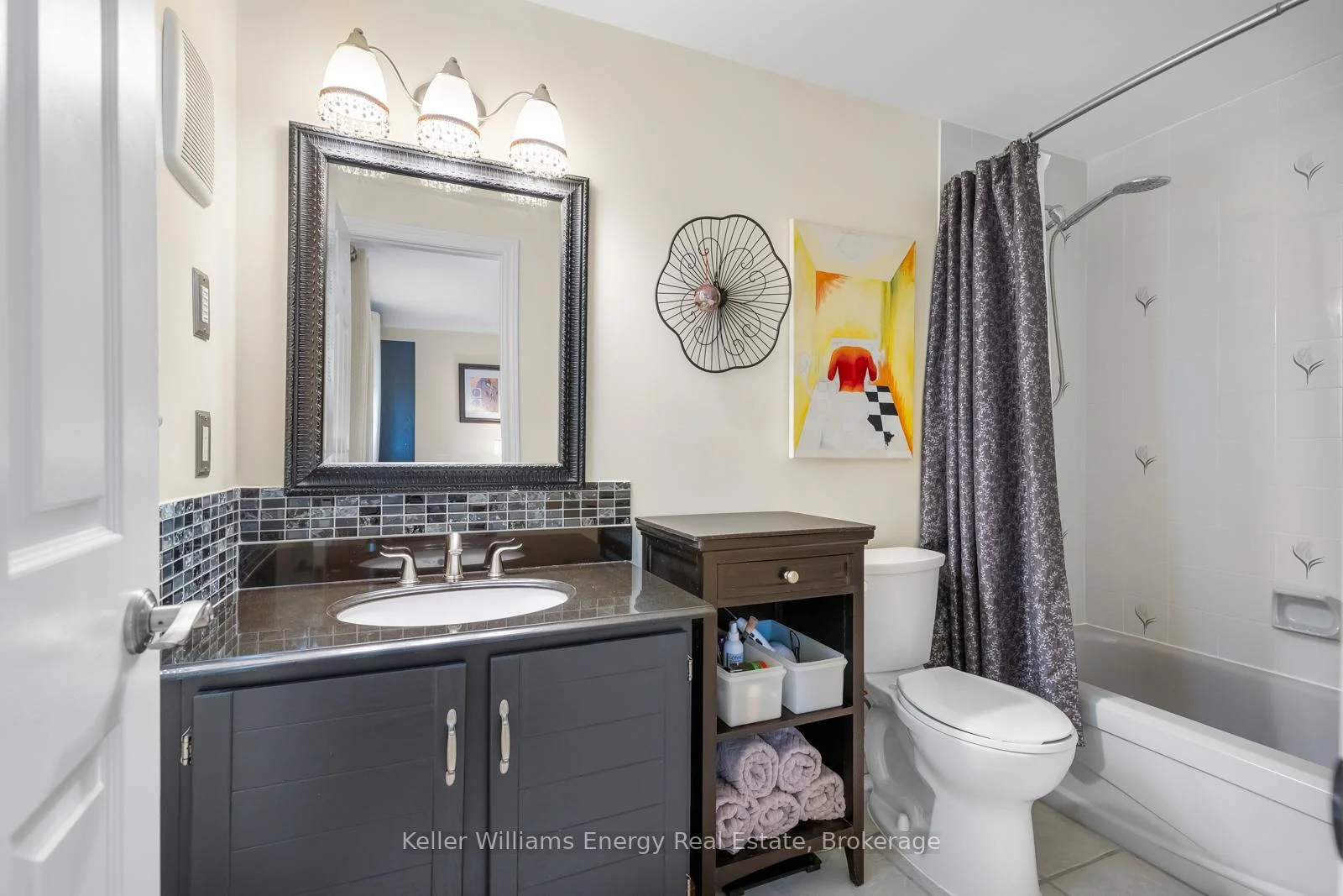 Photo 20 of 707 Whistler Drive, Oshawa, Northglen — HOMEH