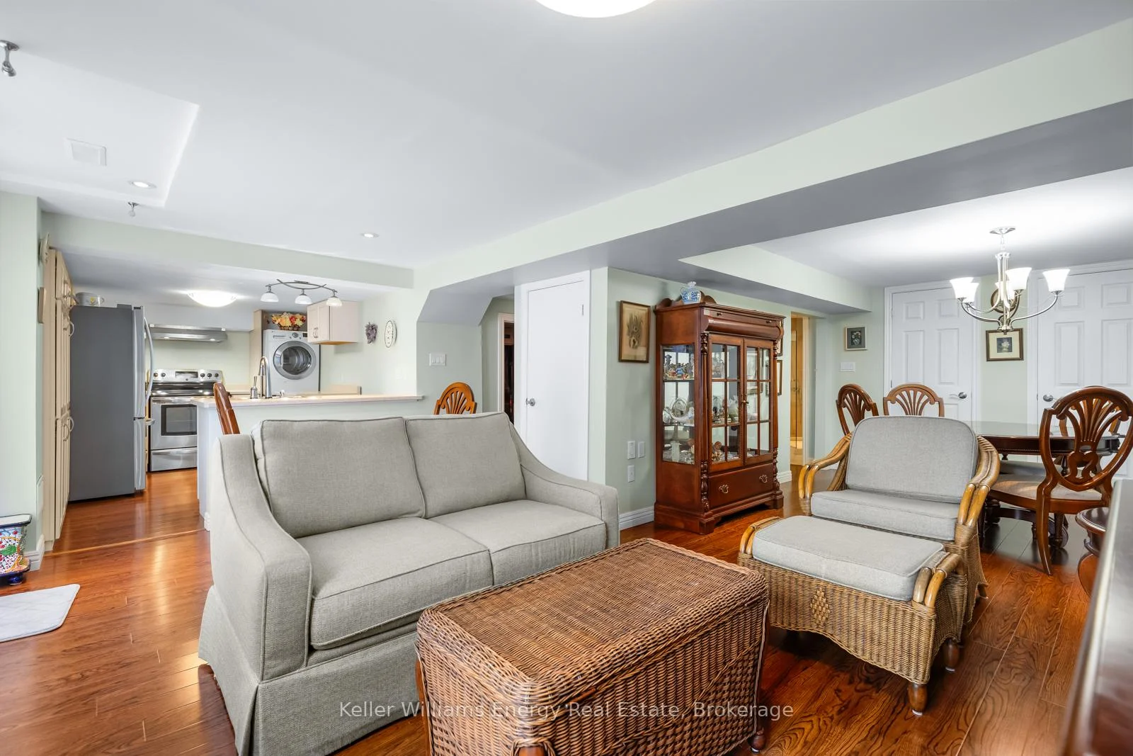 Photo 35 of 707 Whistler Drive, Oshawa, Northglen — HOMEH