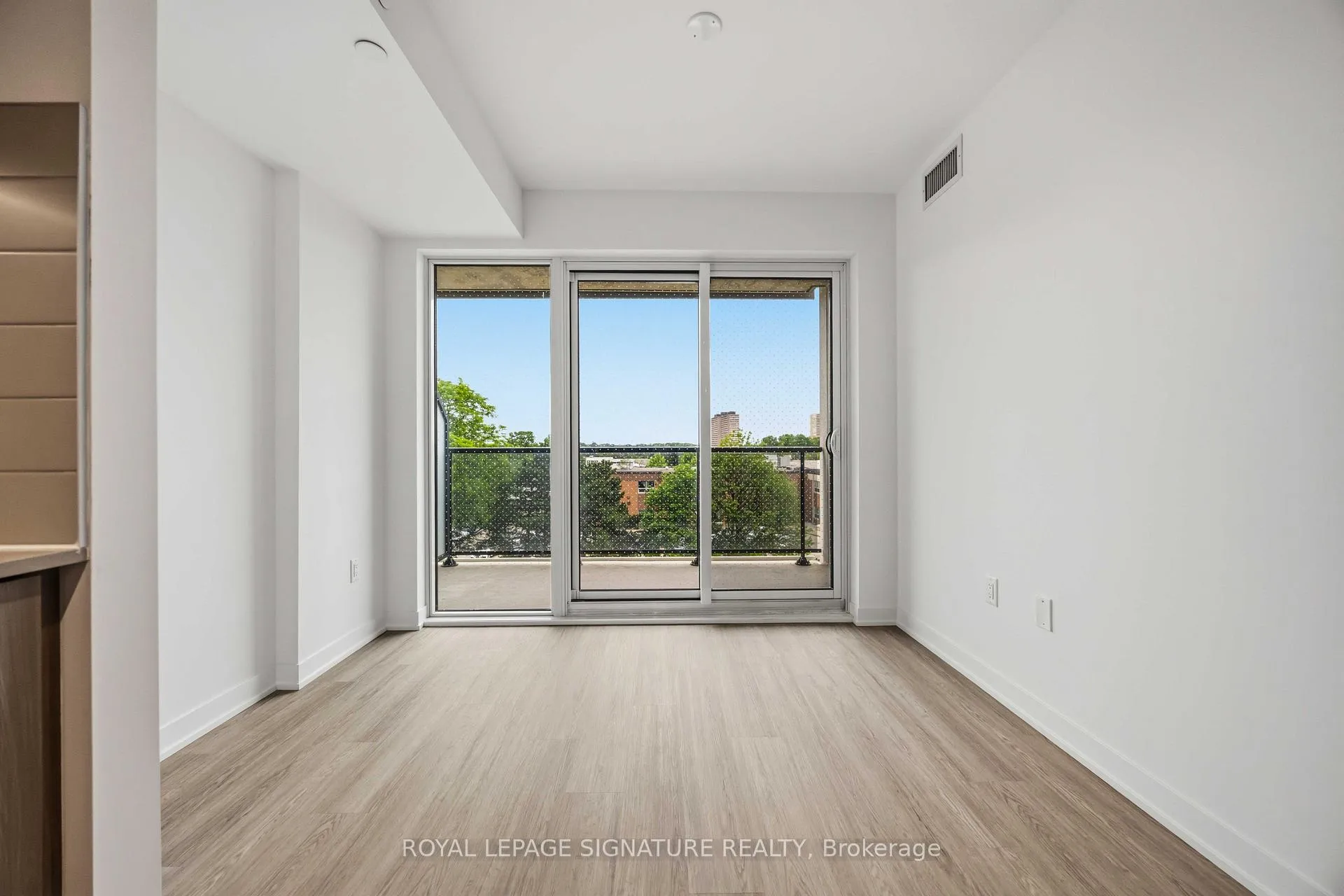 Photo 18 of Unit 413, 15 David Salomon Drive, Toronto, Flemingdon Park — HOMEH