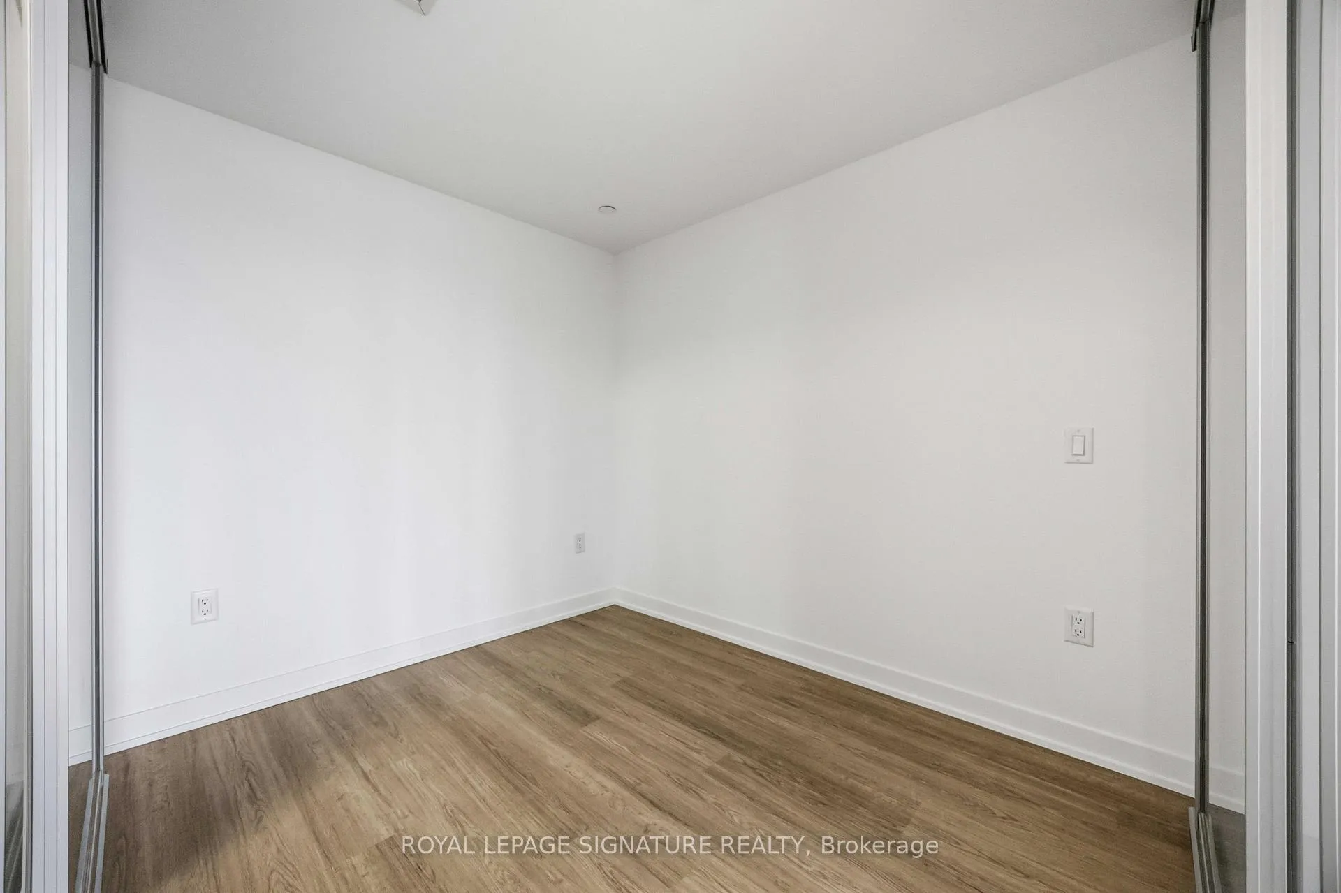 Photo 22 of Unit 413, 15 David Salomon Drive, Toronto, Flemingdon Park — HOMEH