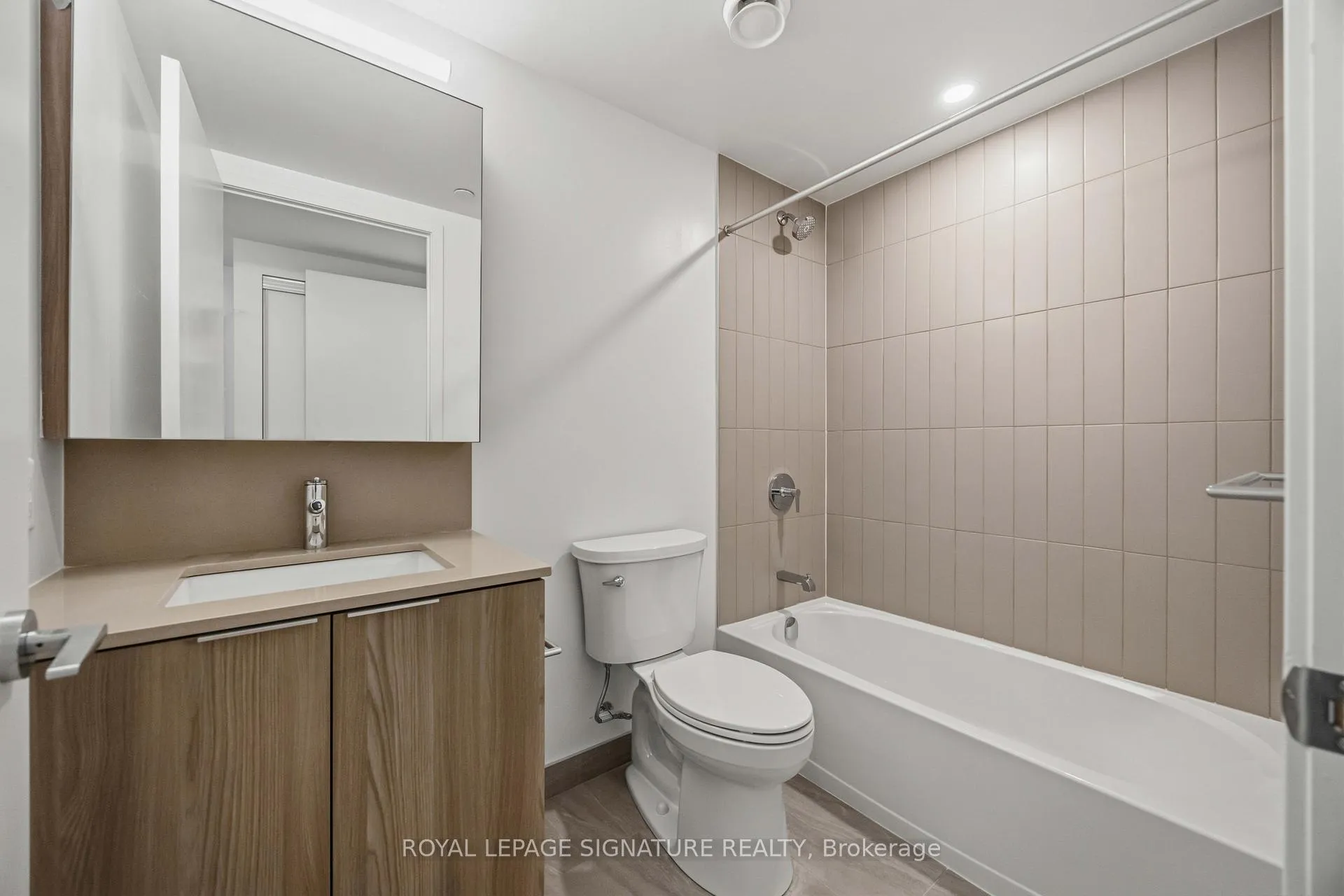 Photo 23 of Unit 413, 15 David Salomon Drive, Toronto, Flemingdon Park — HOMEH