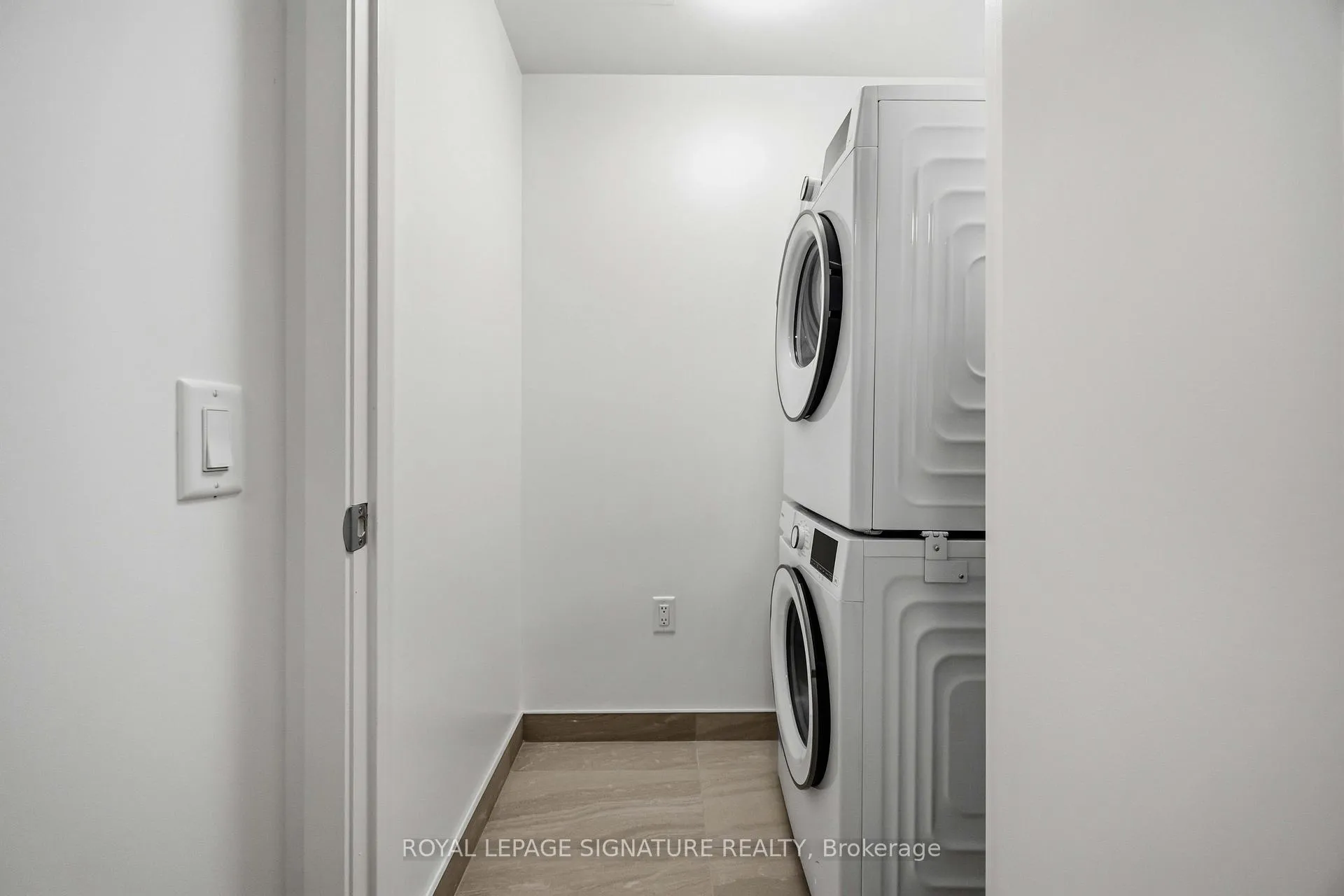 Photo 24 of Unit 413, 15 David Salomon Drive, Toronto, Flemingdon Park — HOMEH