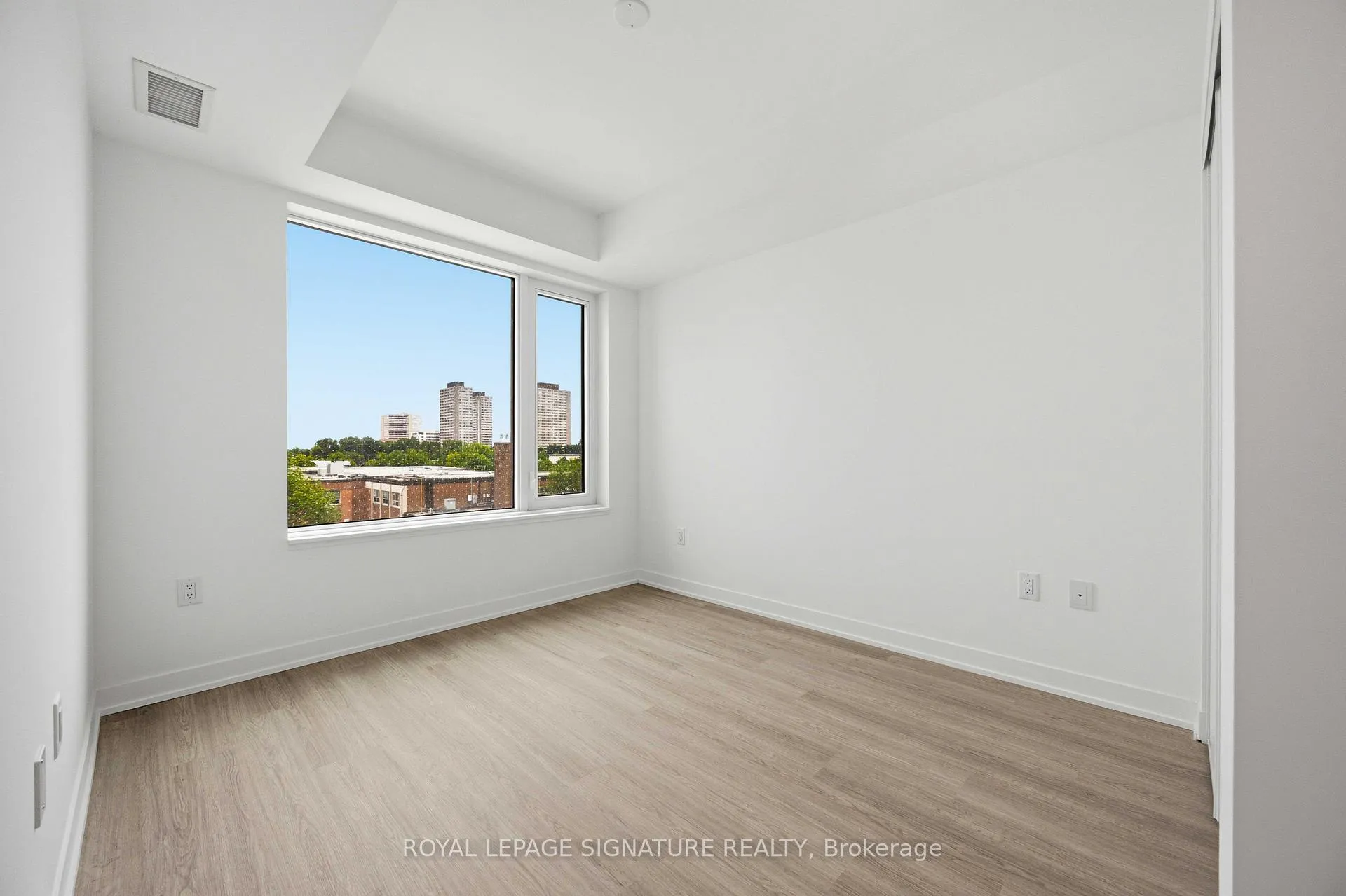 Photo 25 of Unit 413, 15 David Salomon Drive, Toronto, Flemingdon Park — HOMEH
