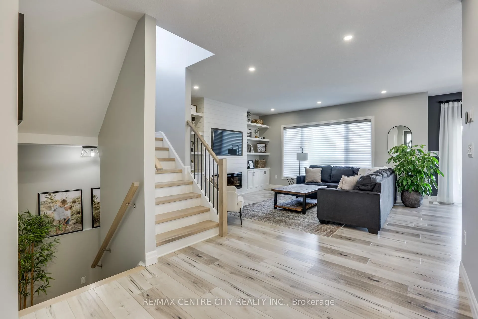 Photo 7 of 108 Stuart Avenue, Lucan Biddulph, Lucan — HOMEH
