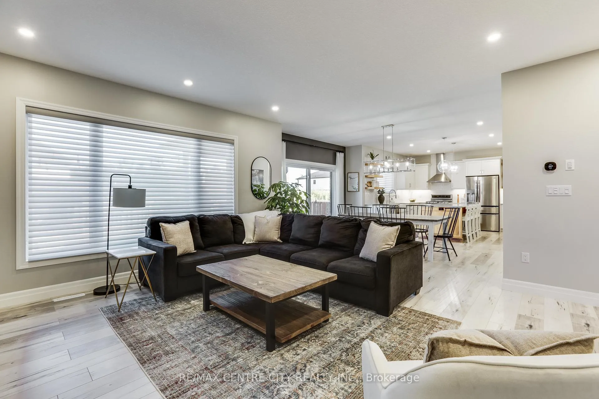 Photo 8 of 108 Stuart Avenue, Lucan Biddulph, Lucan — HOMEH