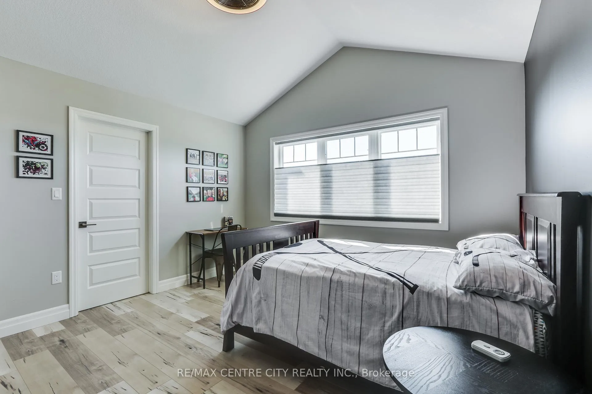Photo 25 of 108 Stuart Avenue, Lucan Biddulph, Lucan — HOMEH