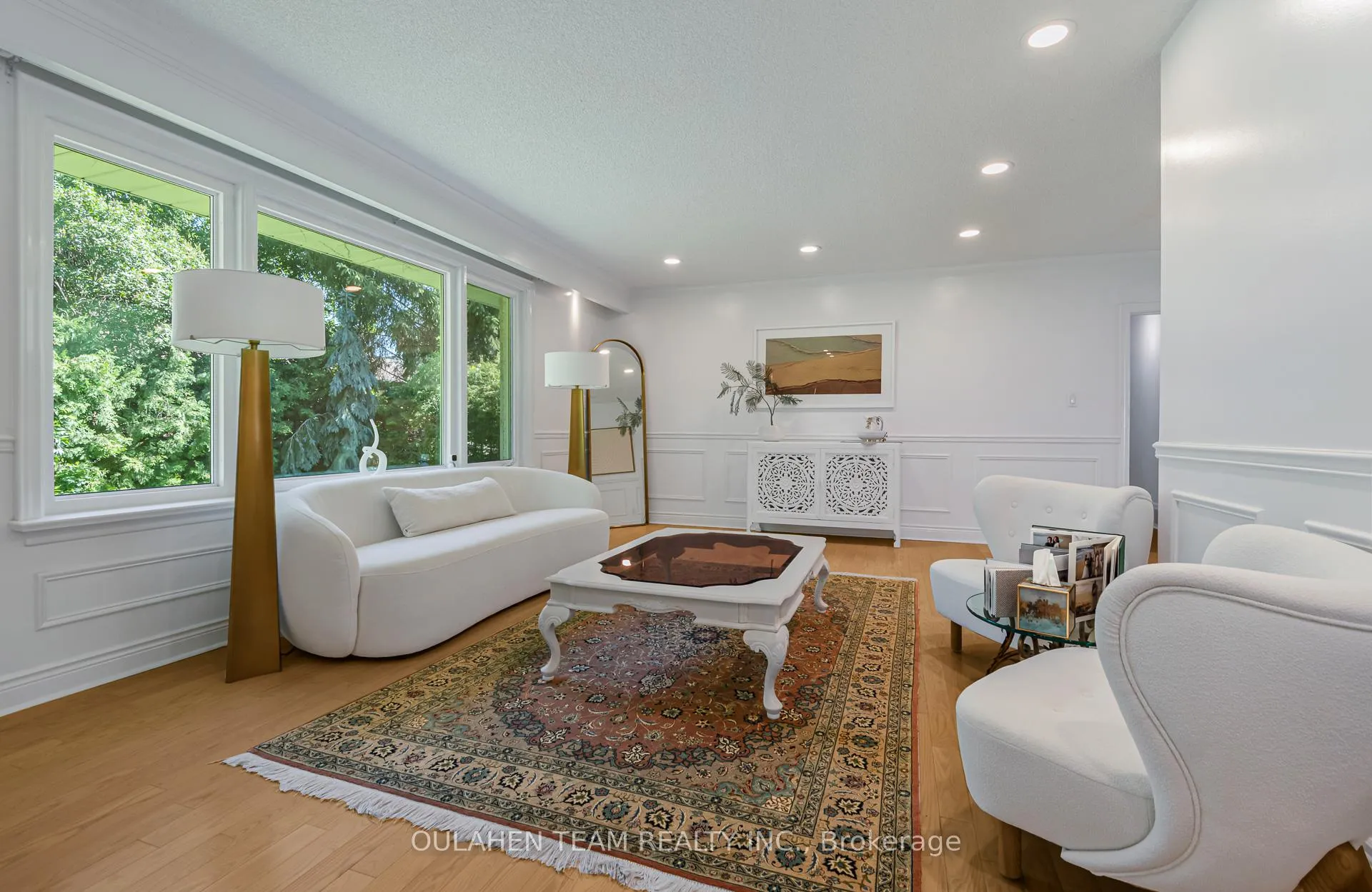 Photo 6 of 28 Uplands Avenue, Vaughan, Uplands — HOMEH