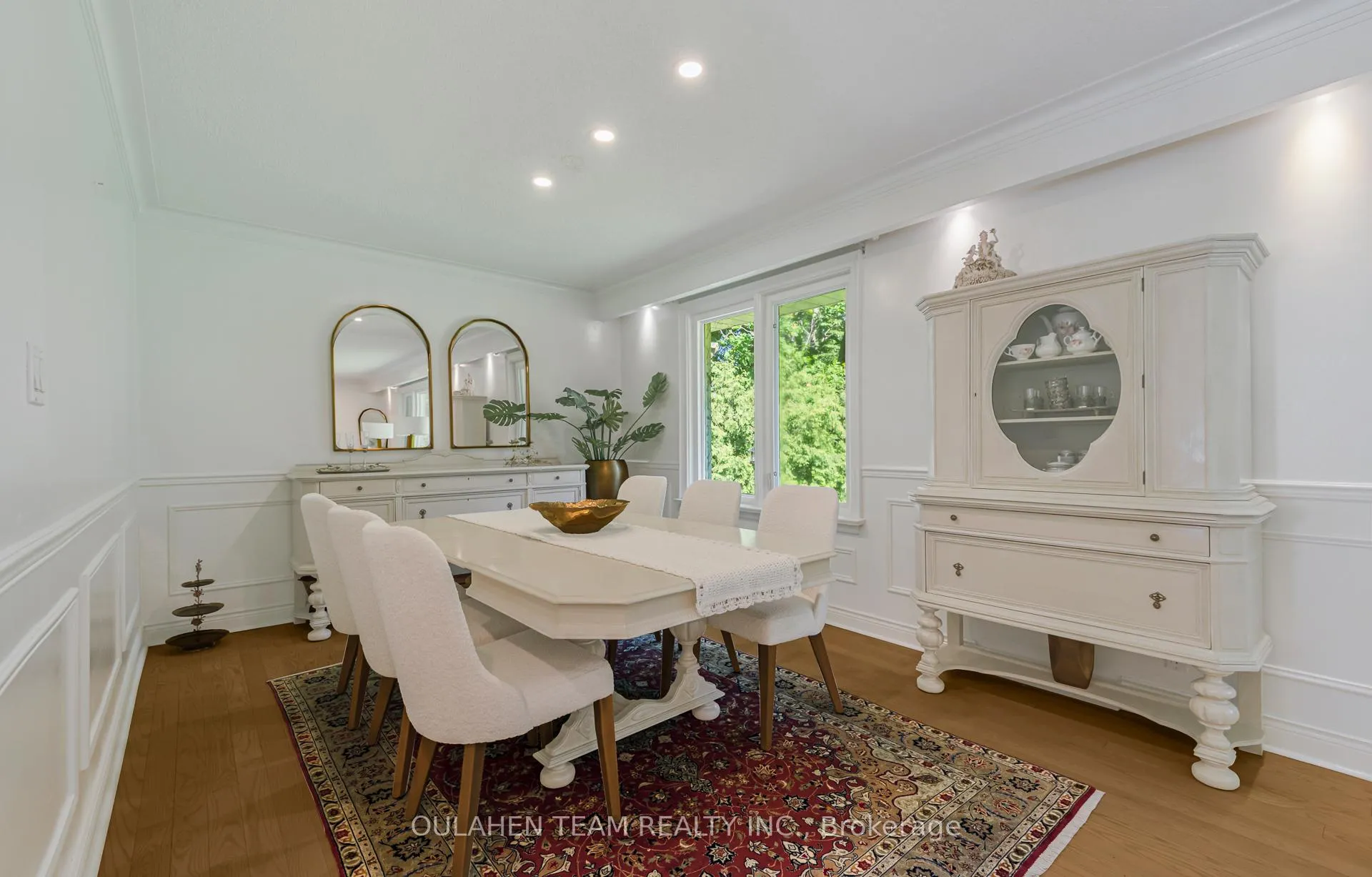 Photo 8 of 28 Uplands Avenue, Vaughan, Uplands — HOMEH