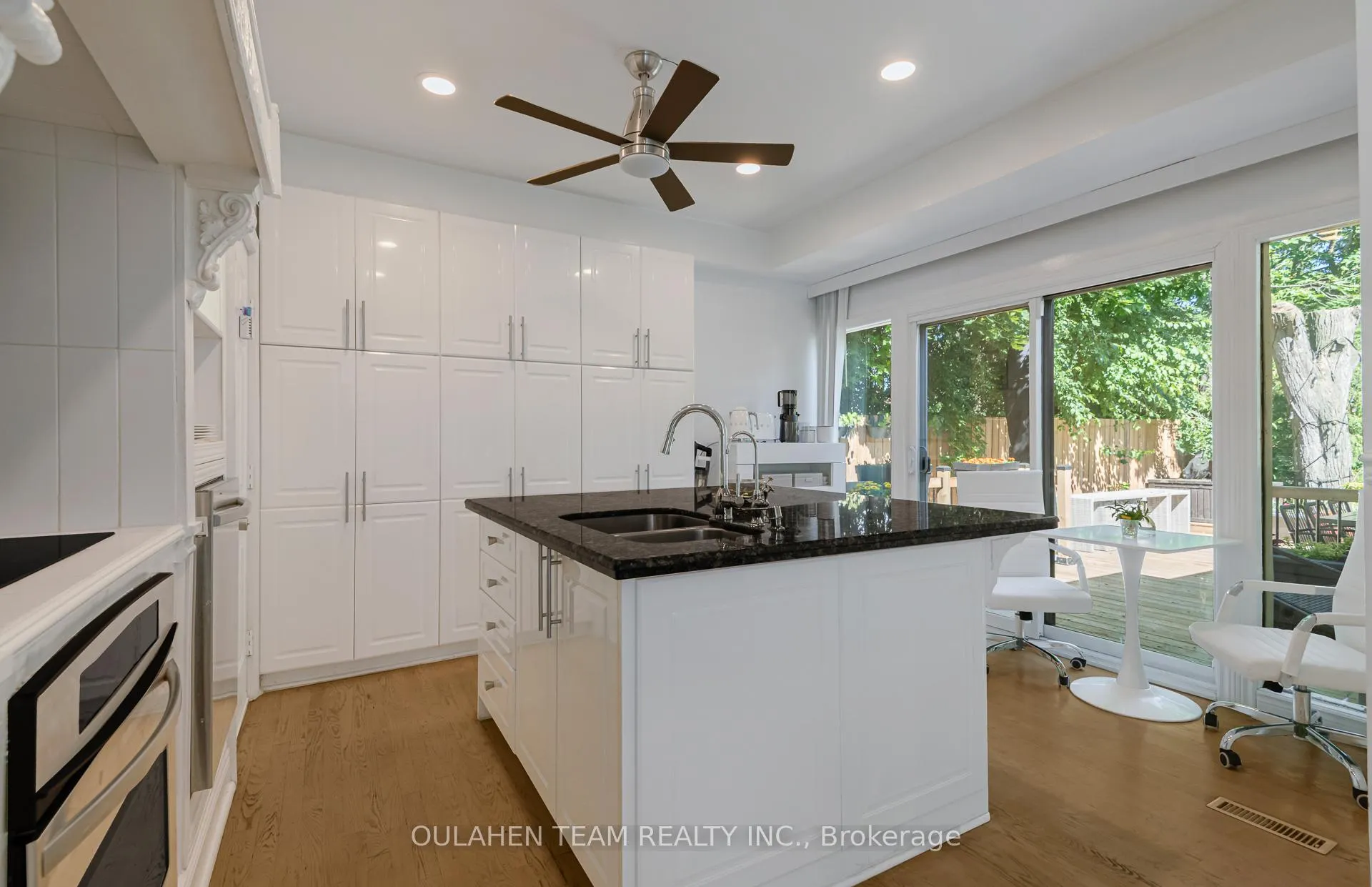 Photo 12 of 28 Uplands Avenue, Vaughan, Uplands — HOMEH