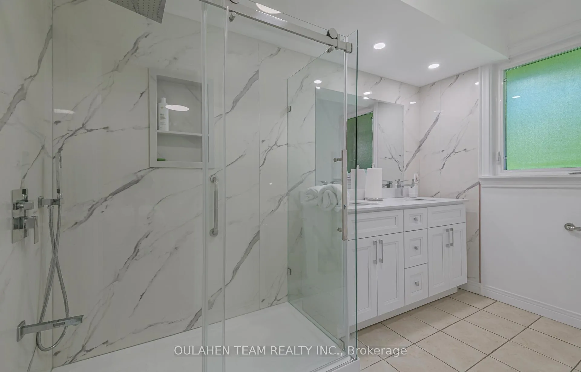 Photo 18 of 28 Uplands Avenue, Vaughan, Uplands — HOMEH