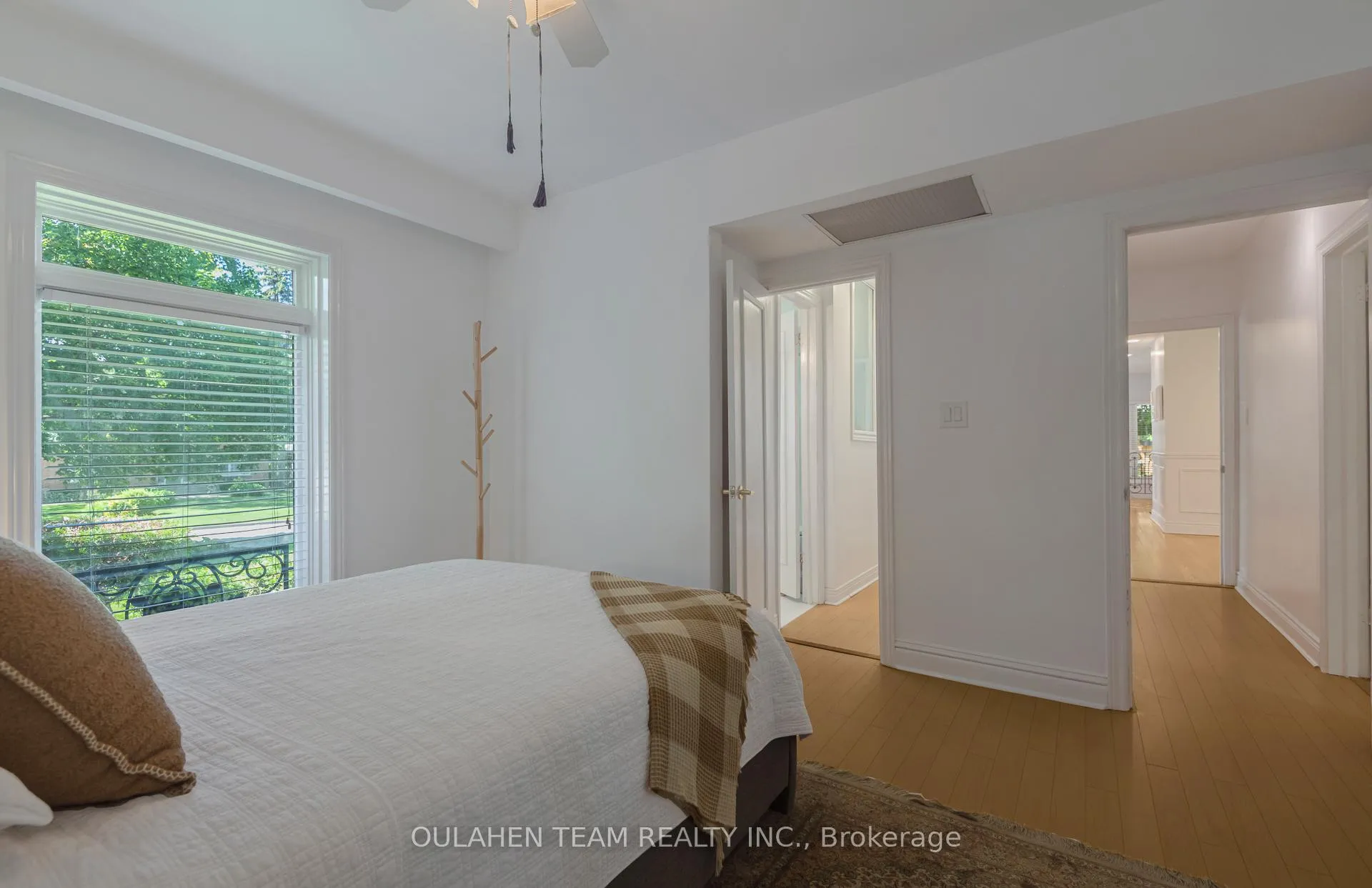 Photo 21 of 28 Uplands Avenue, Vaughan, Uplands — HOMEH