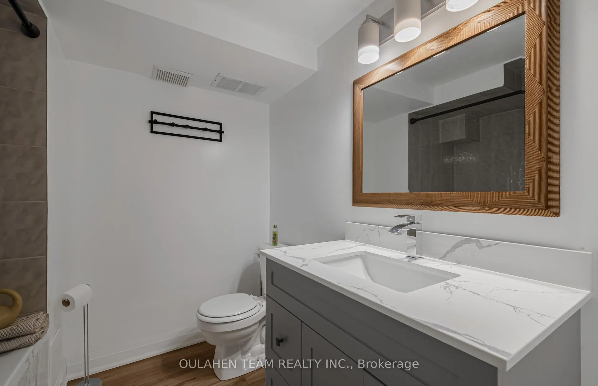Photo 31 of 28 Uplands Avenue, Vaughan, Uplands — HOMEH
