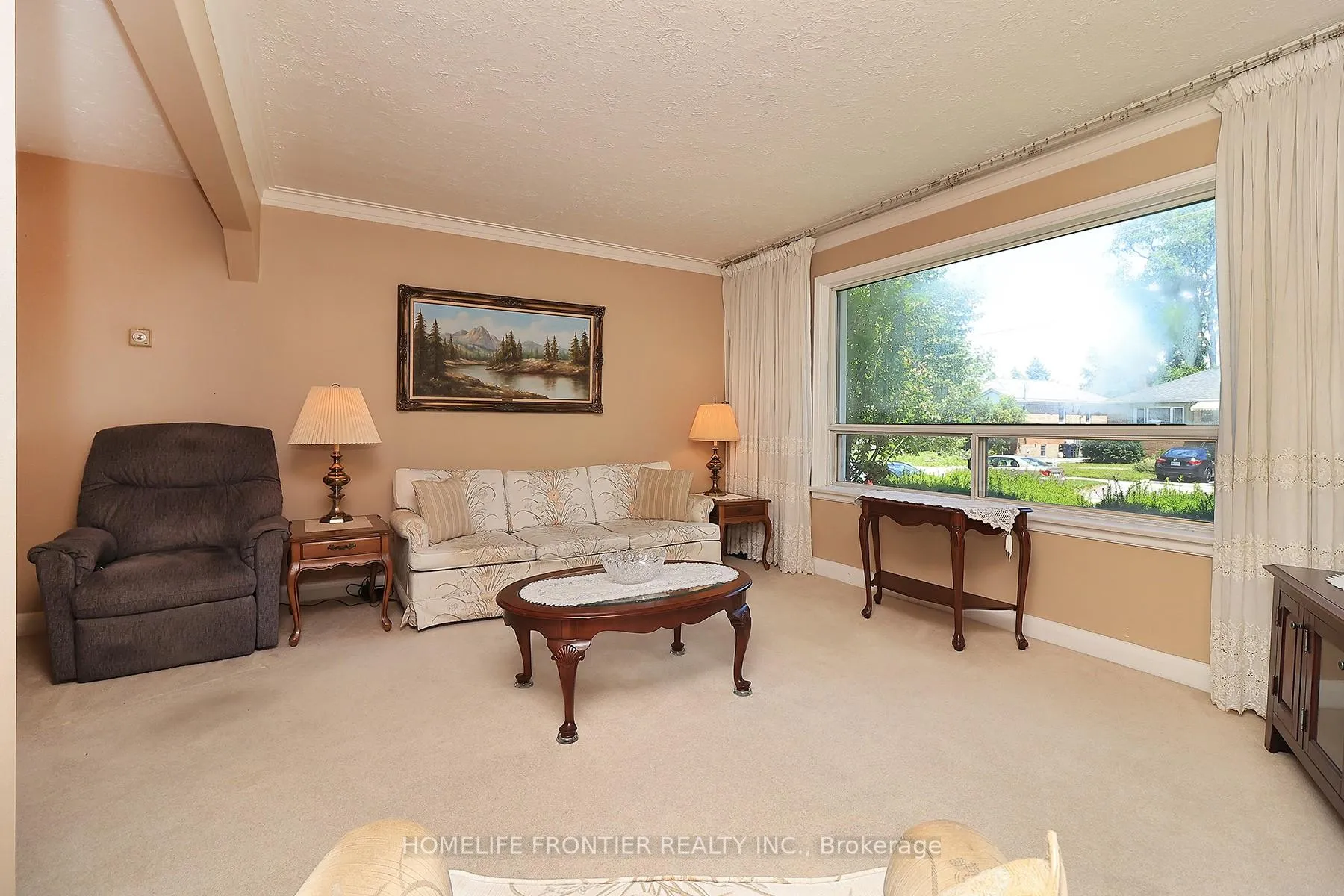 Photo 6 of 120 North Carson Street, Etobicoke, Alderwood — HOMEH