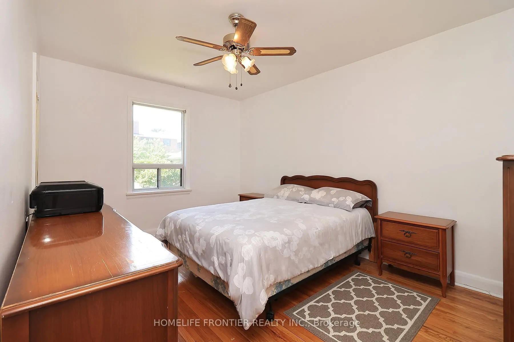 Photo 10 of 120 North Carson Street, Etobicoke, Alderwood — HOMEH