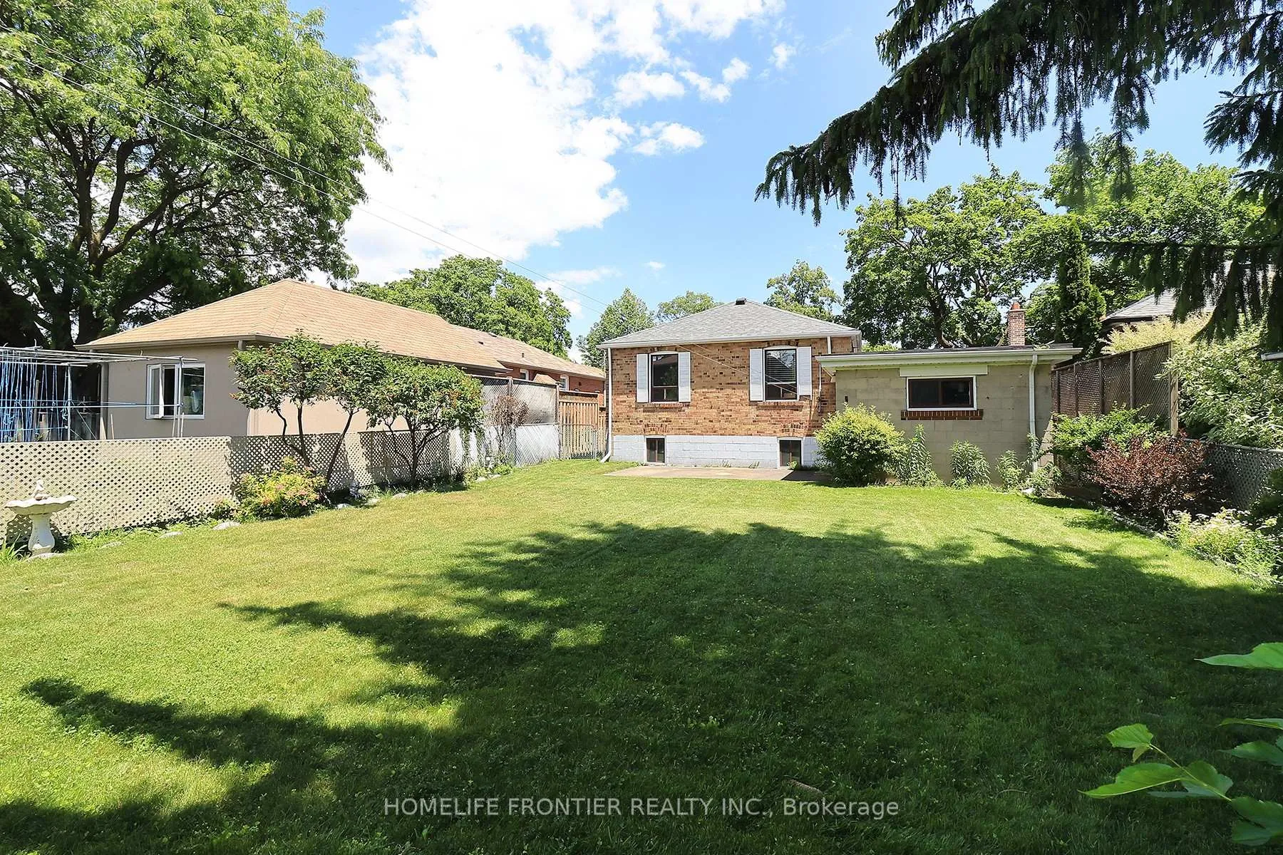 Photo 20 of 120 North Carson Street, Etobicoke, Alderwood — HOMEH