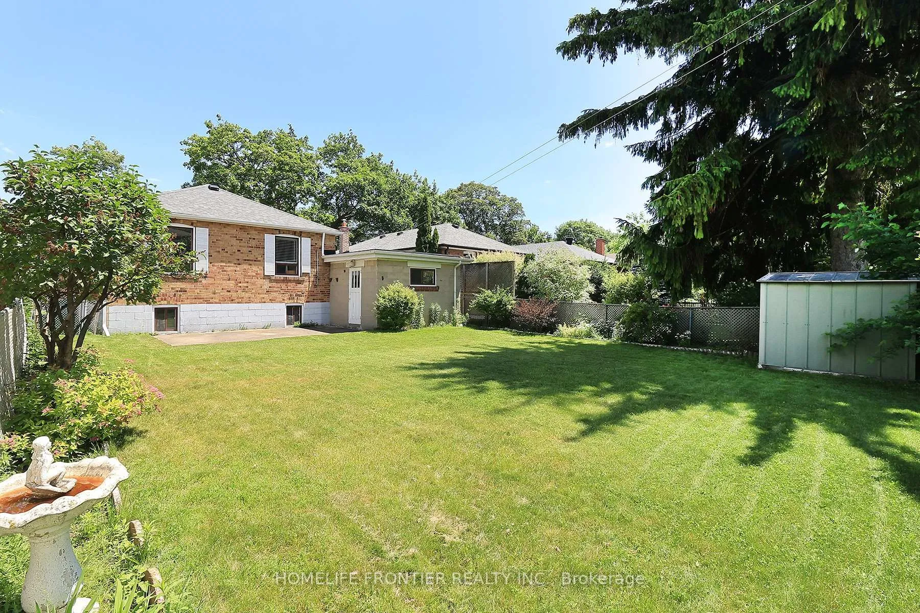 Photo 21 of 120 North Carson Street, Etobicoke, Alderwood — HOMEH