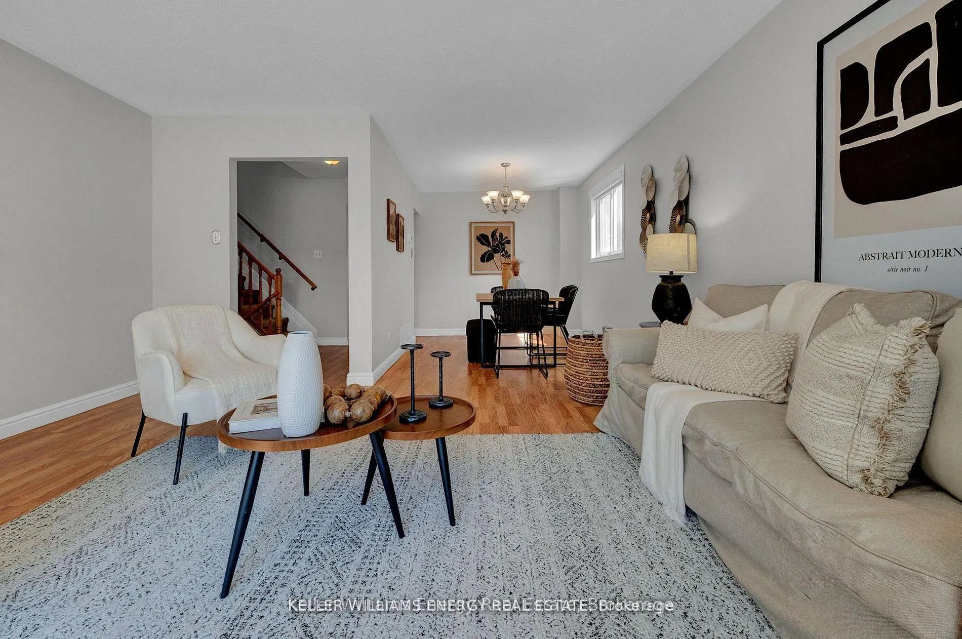Photo 6 of 693 Waverly Street N, Oshawa, Northglen — HOMEH