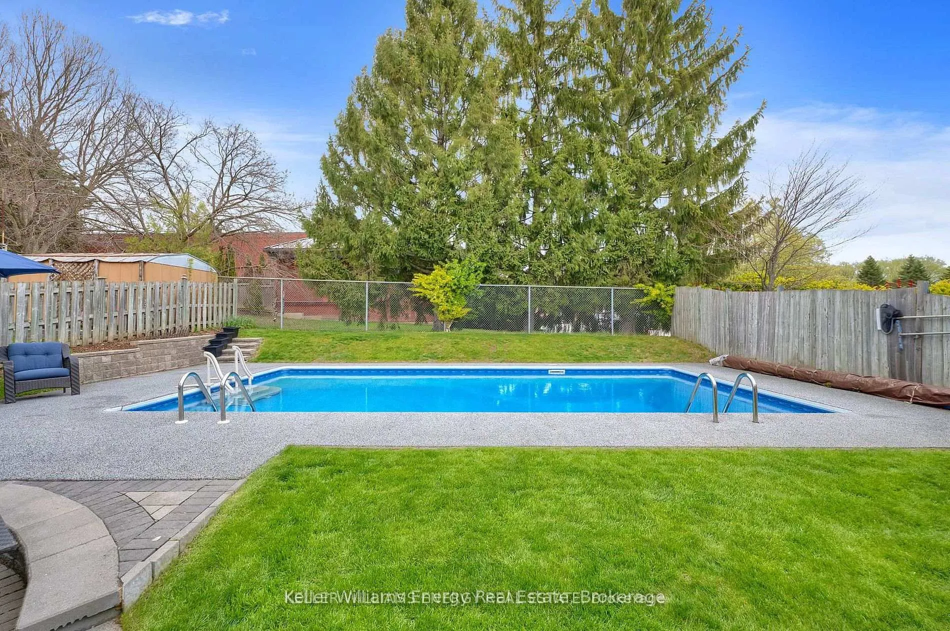Photo 22 of 693 Waverly Street N, Oshawa, Northglen — HOMEH
