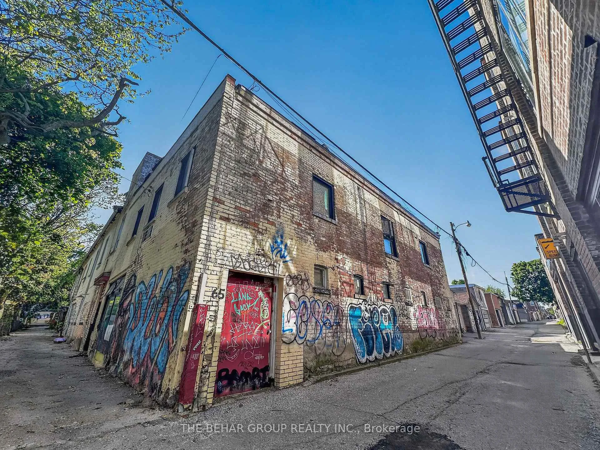 Photo 4 of 65 Bellwoods Avenue, Toronto, Trinity-Bellwoods — HOMEH