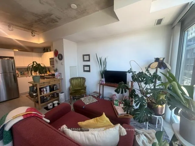 Photo 14 of Unit 504, 127 Queen Street E, Toronto, Church-Yonge Corridor — HOMEH
