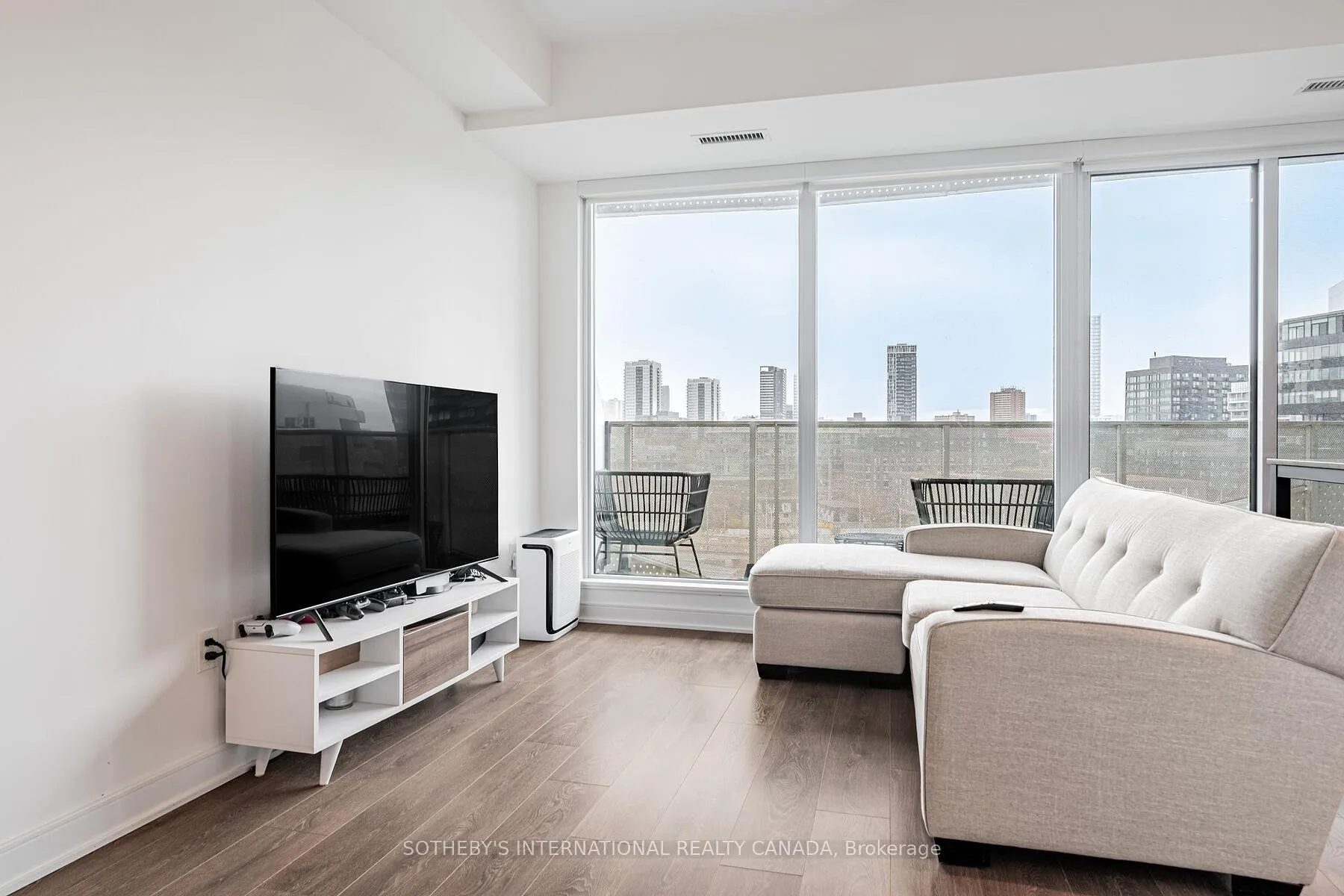 Photo 3 of Unit 1018, 60 Tannery Road, Toronto, Waterfront Communities — HOMEH