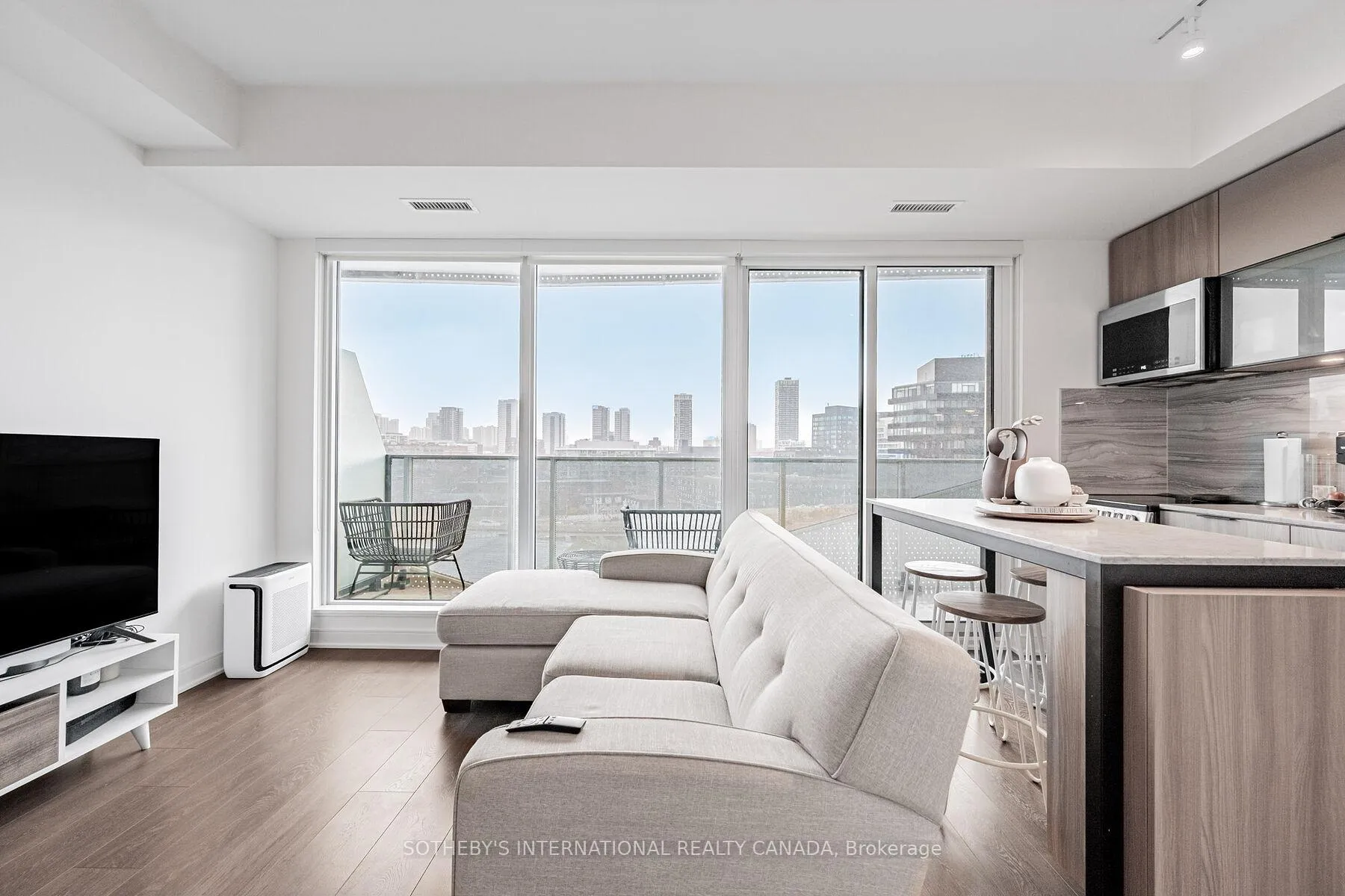 Photo 5 of Unit 1018, 60 Tannery Road, Toronto, Waterfront Communities — HOMEH