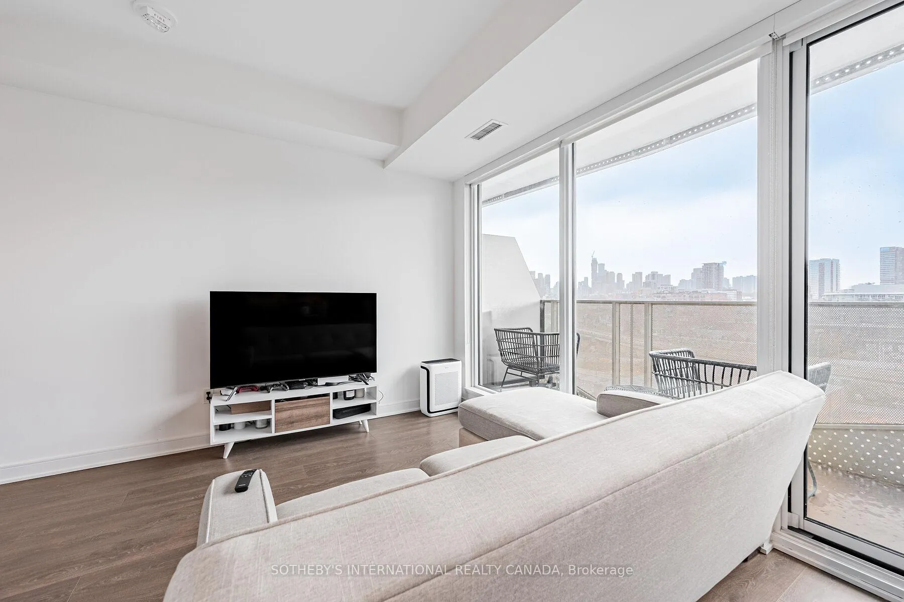 Photo 12 of Unit 1018, 60 Tannery Road, Toronto, Waterfront Communities — HOMEH