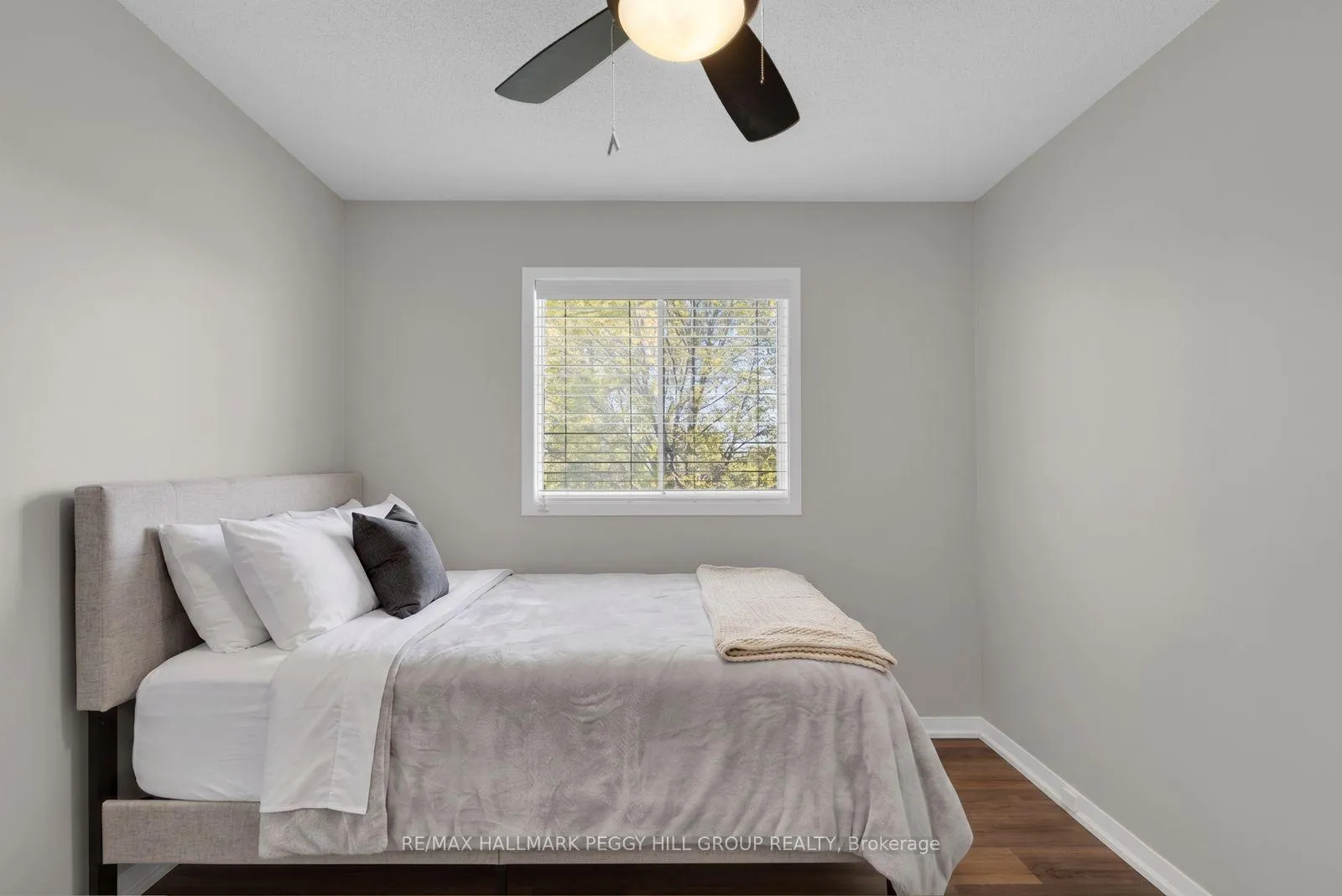 Photo 8 of 16 Glenview Avenue, Springwater, Elmvale — HOMEH