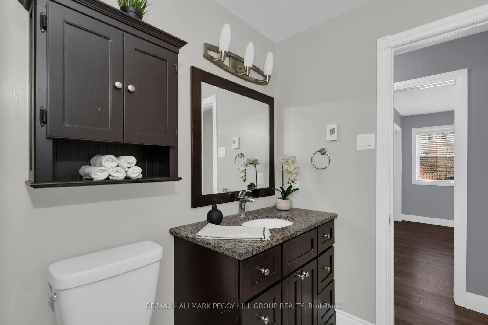 Photo 9 of 16 Glenview Avenue, Springwater, Elmvale — HOMEH