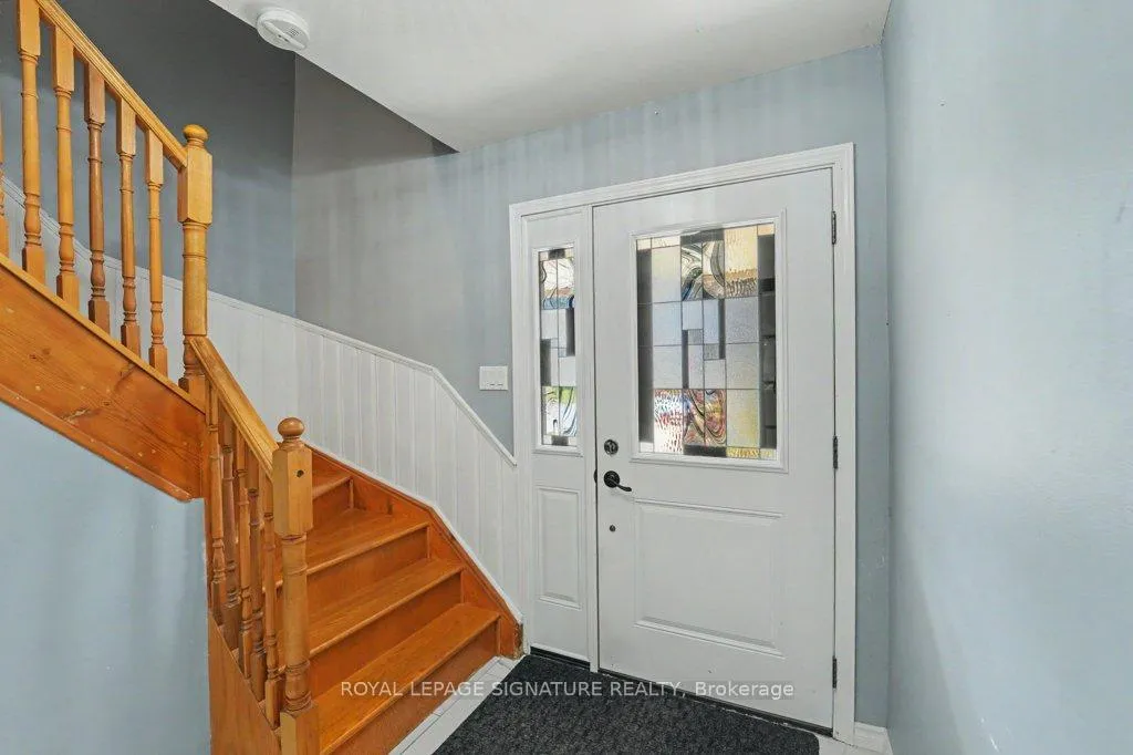 Photo 6 of 1580 Alwin Circle, Pickering, Village East — HOMEH