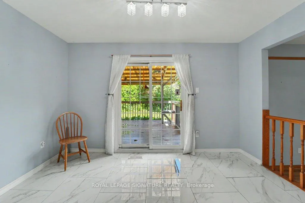 Photo 14 of 1580 Alwin Circle, Pickering, Village East — HOMEH