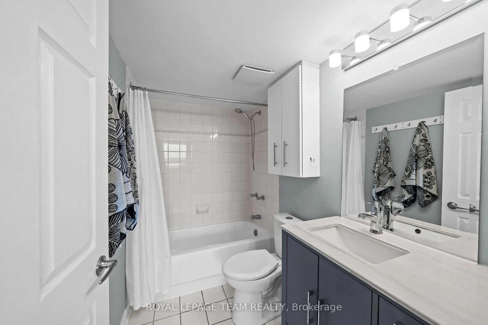 Photo 28 of Unit 611, 1440 Heron Road, Ottawa, Heron Gate — HOMEH