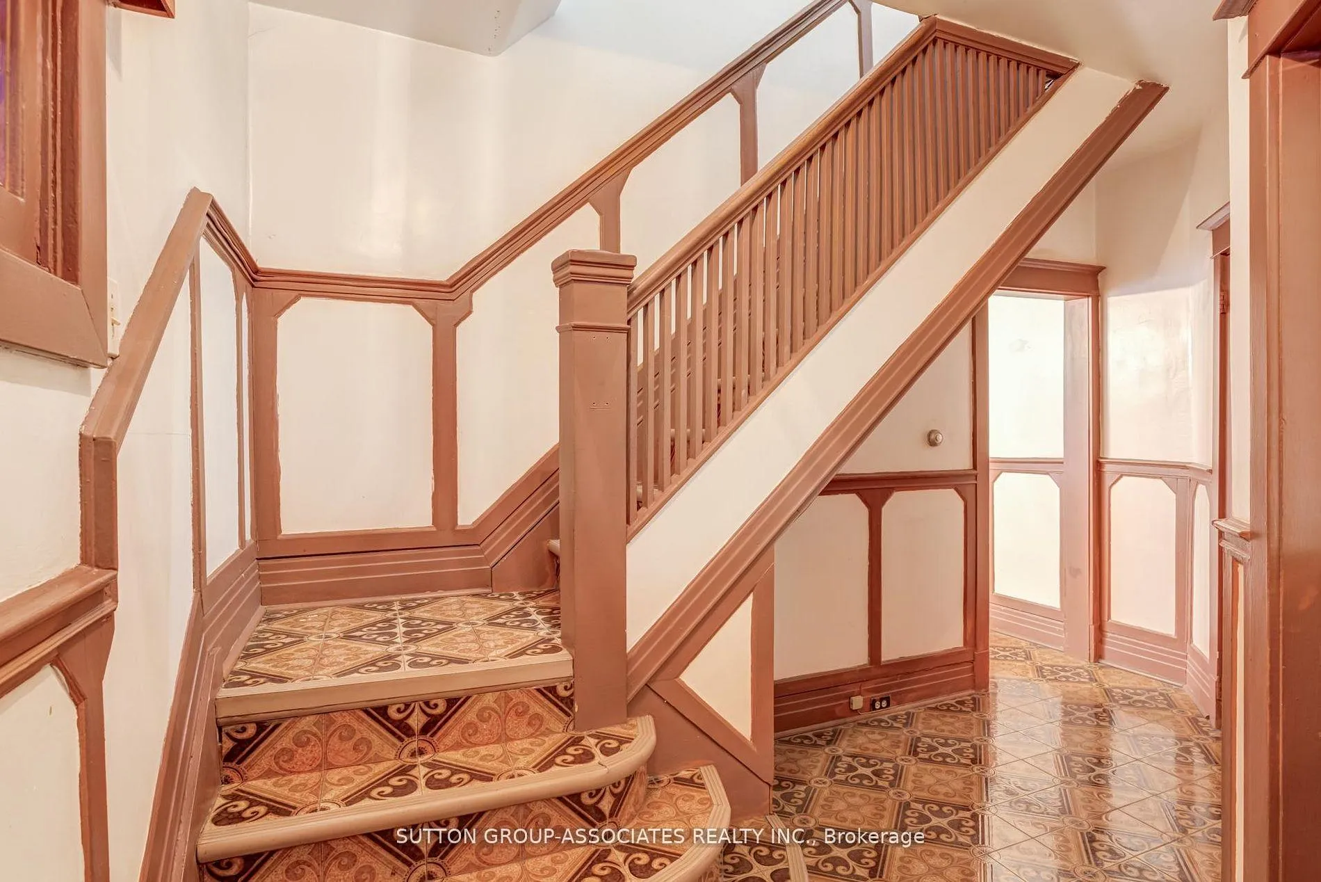 Photo 7 of 97 Pendrith Street, Toronto, Dovercourt-Wallace Emerson-Junction — HOMEH