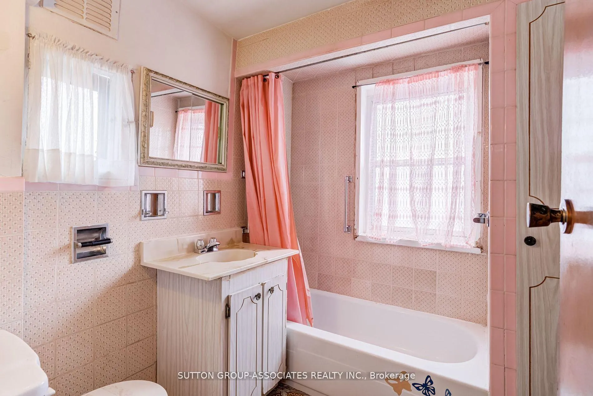 Photo 13 of 97 Pendrith Street, Toronto, Dovercourt-Wallace Emerson-Junction — HOMEH
