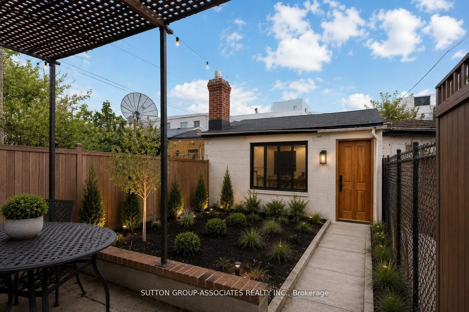Photo 24 of 97 Pendrith Street, Toronto, Dovercourt-Wallace Emerson-Junction — HOMEH