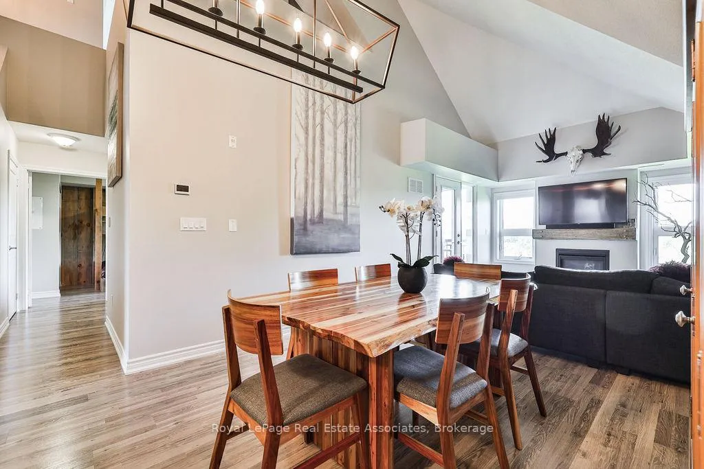 Photo 11 of Unit 302, 4 Anchorage Crescent, Collingwood — HOMEH