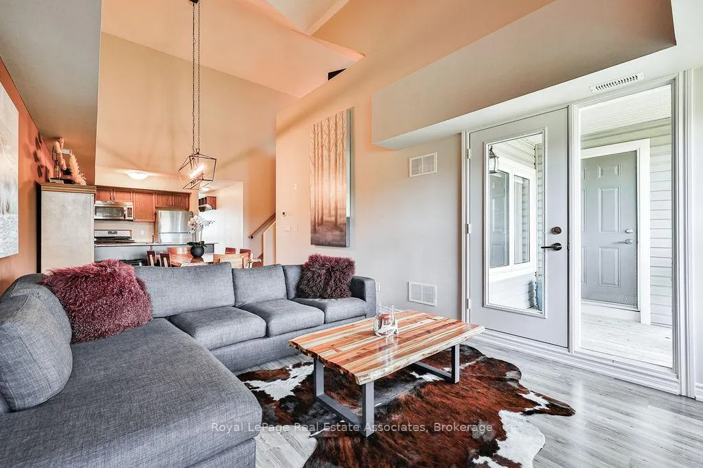 Photo 13 of Unit 302, 4 Anchorage Crescent, Collingwood — HOMEH