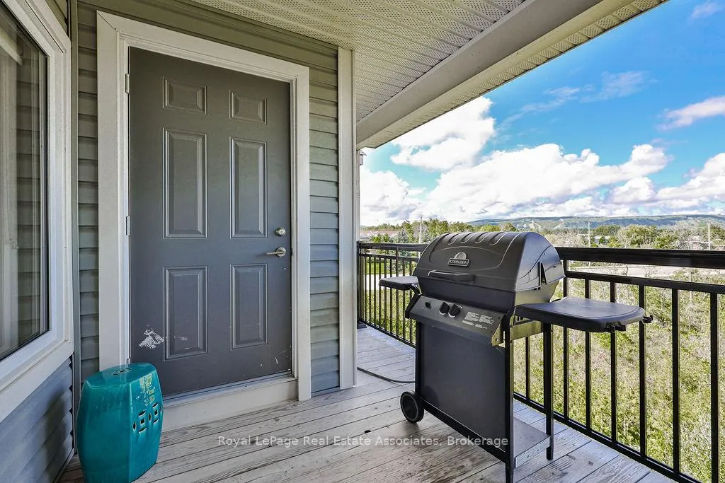 Photo 29 of Unit 302, 4 Anchorage Crescent, Collingwood — HOMEH