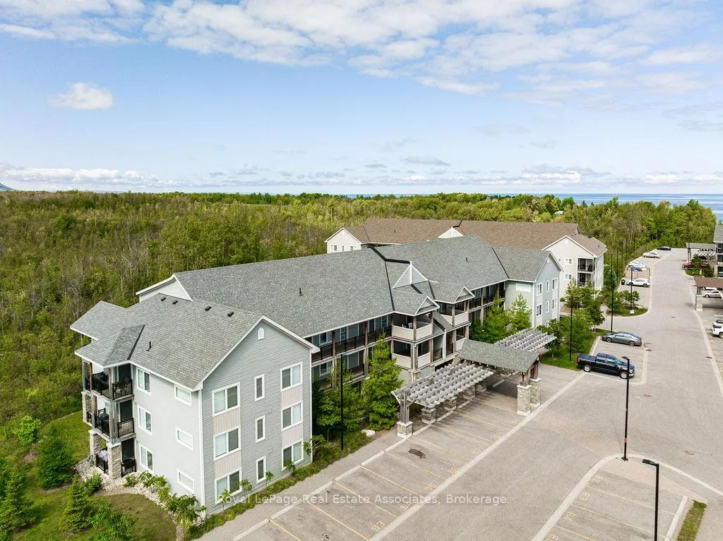Photo 36 of Unit 302, 4 Anchorage Crescent, Collingwood — HOMEH