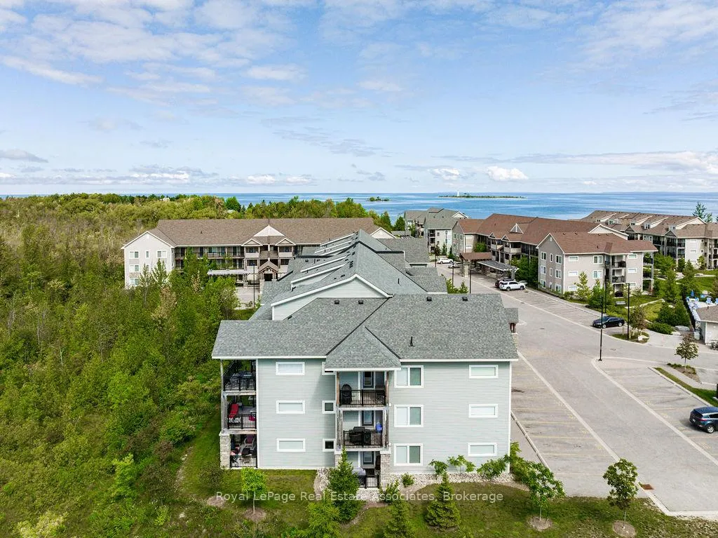 Photo 37 of Unit 302, 4 Anchorage Crescent, Collingwood — HOMEH