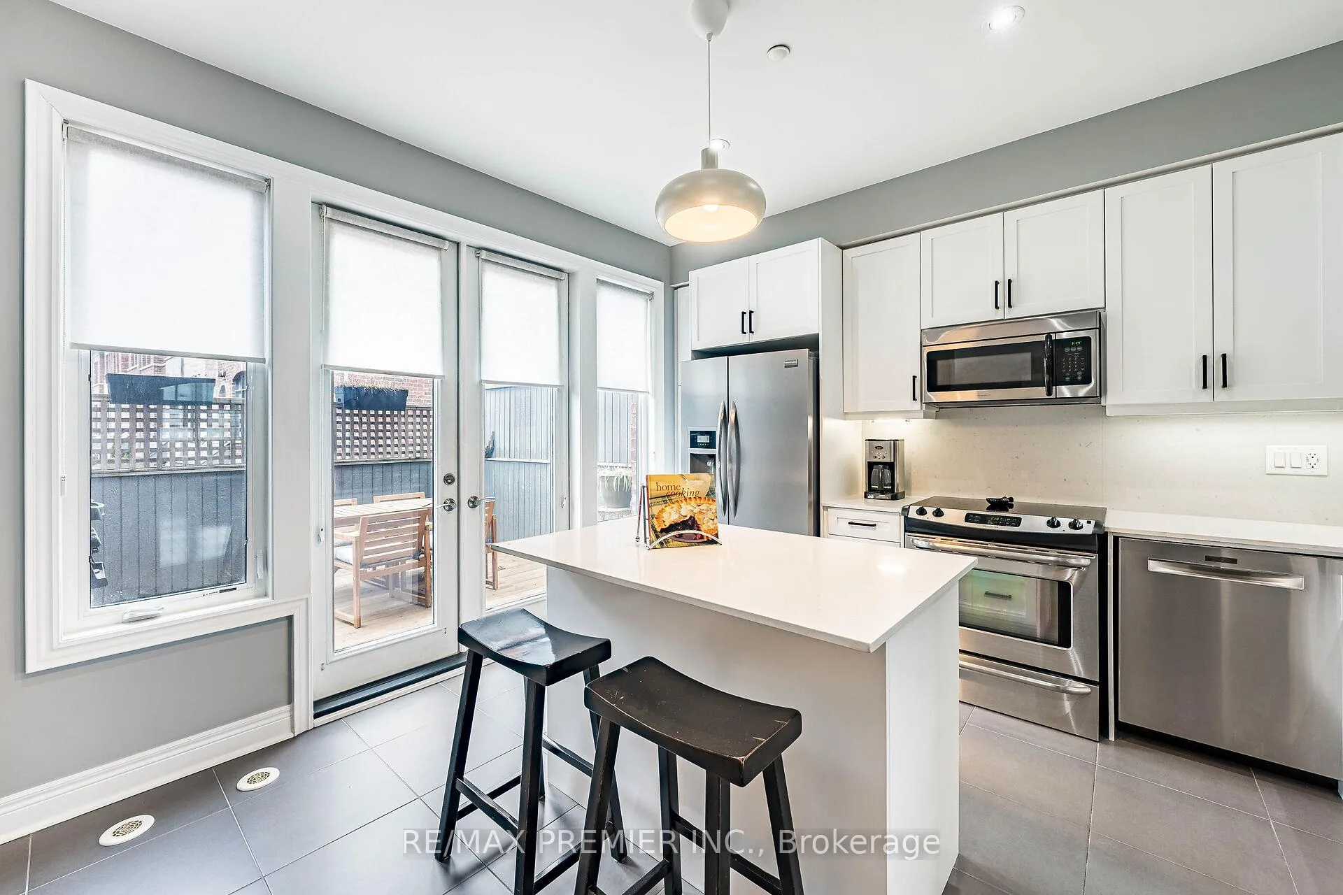 Photo 9 of Unit 16, 8321 Kipling Avenue, Vaughan, West Woodbridge — HOMEH