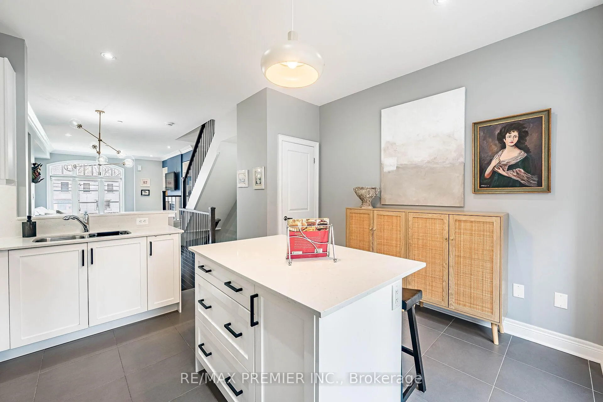 Photo 11 of Unit 16, 8321 Kipling Avenue, Vaughan, West Woodbridge — HOMEH