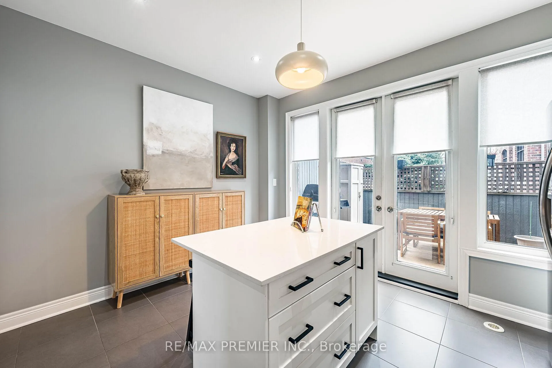 Photo 12 of Unit 16, 8321 Kipling Avenue, Vaughan, West Woodbridge — HOMEH