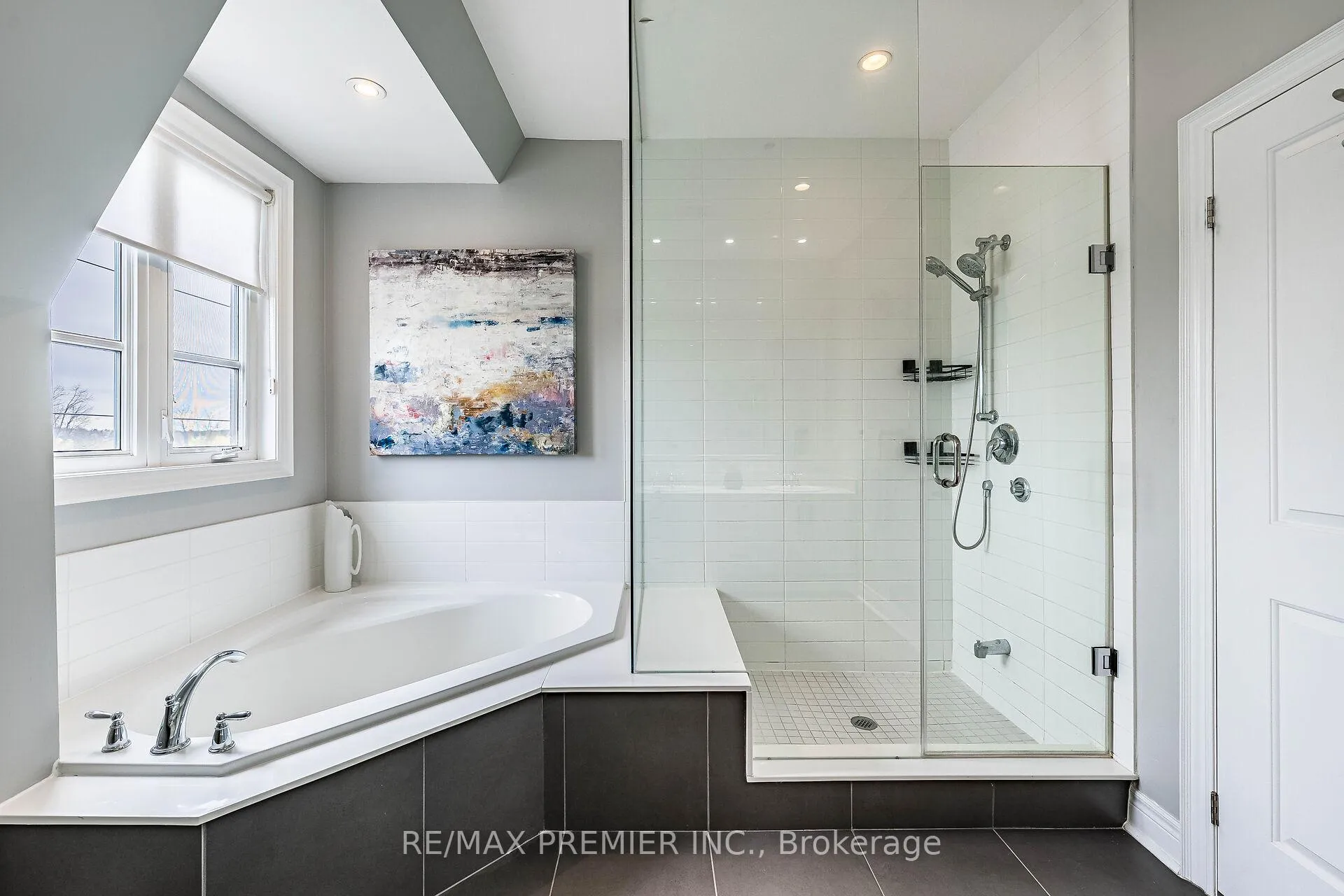 Photo 23 of Unit 16, 8321 Kipling Avenue, Vaughan, West Woodbridge — HOMEH