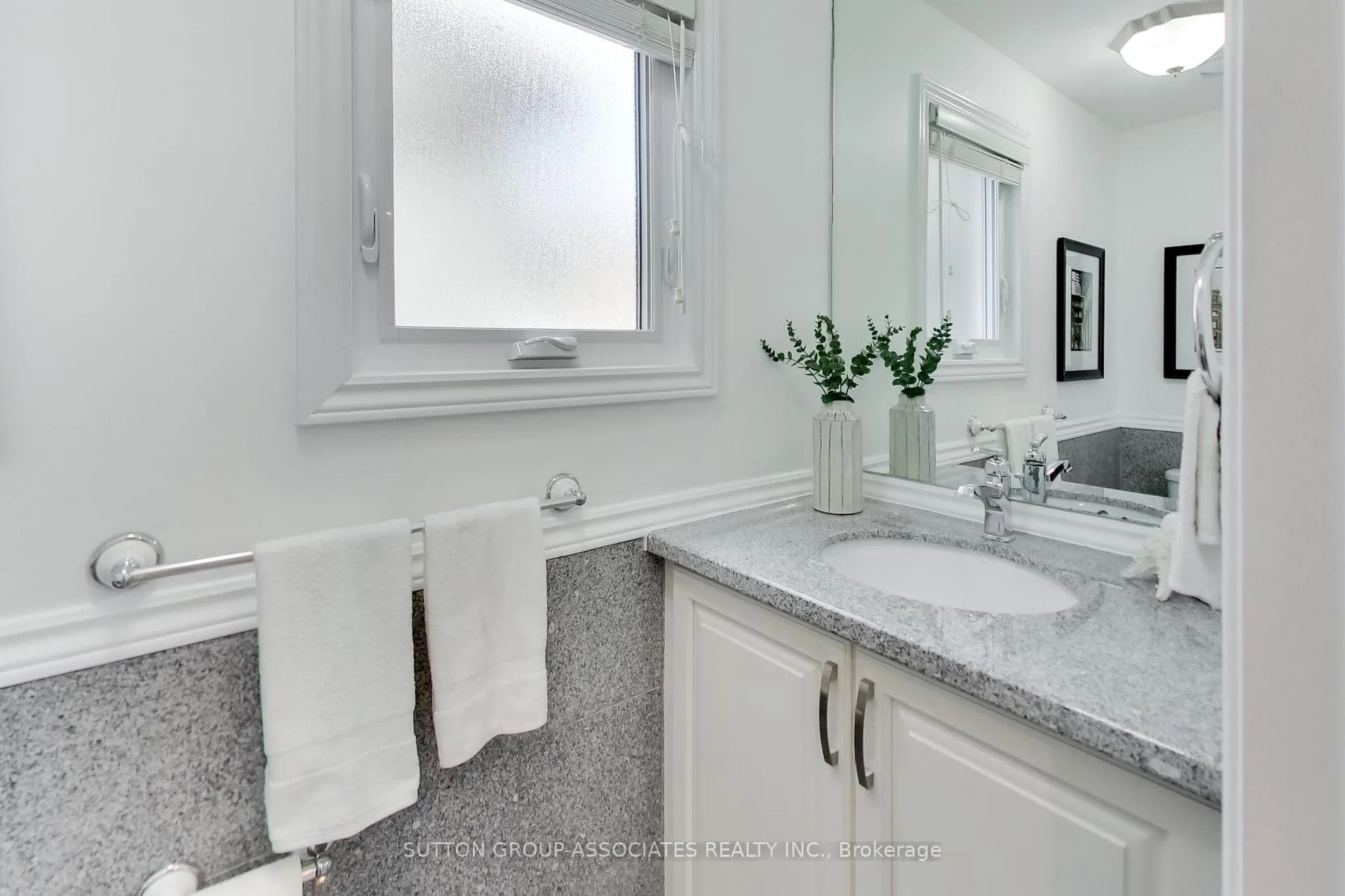 Photo 13 of 323 Lauder Avenue, Toronto, Oakwood Village — HOMEH